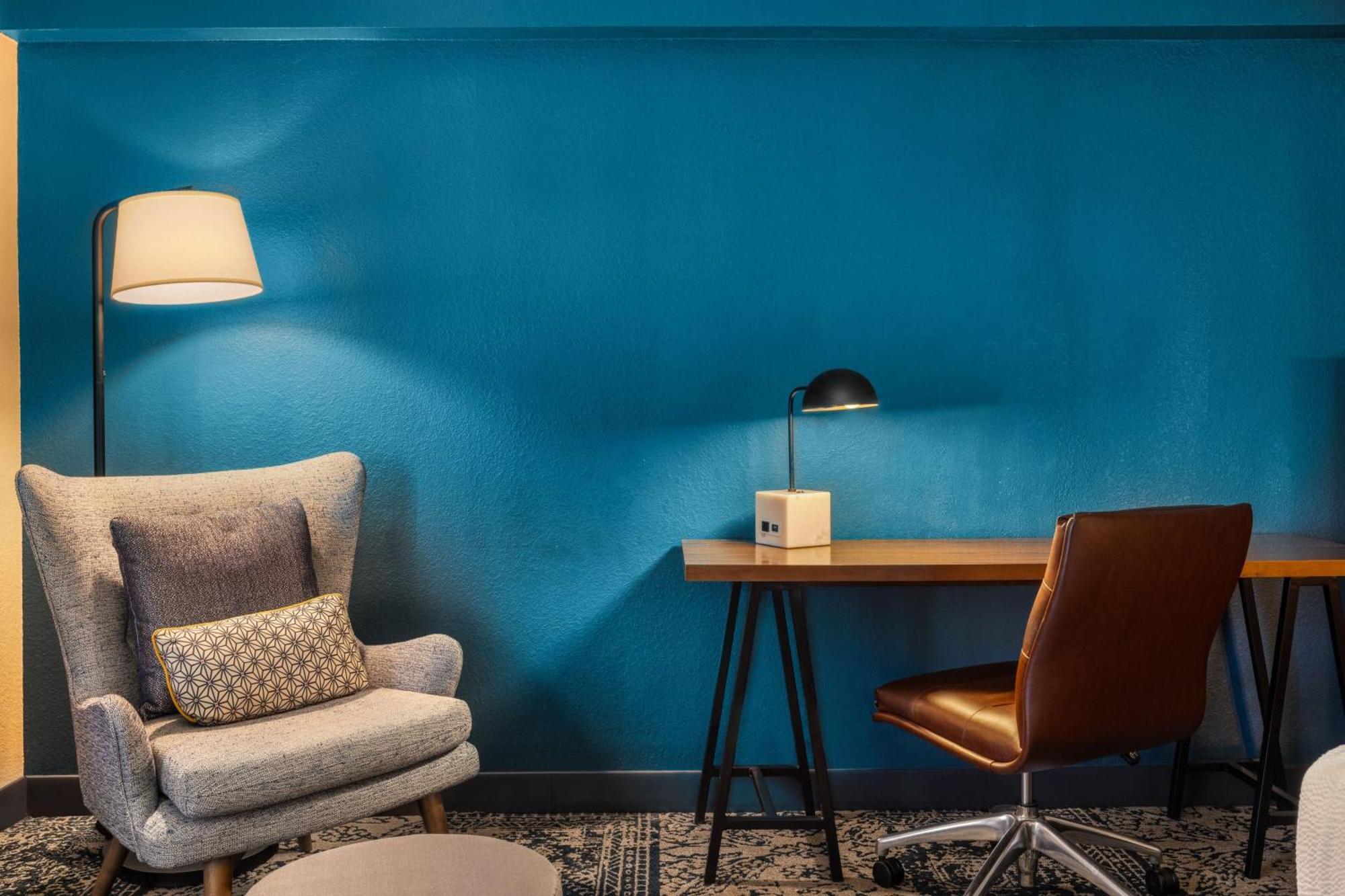 Four Points By Sheraton Greensboro Airport Extérieur photo