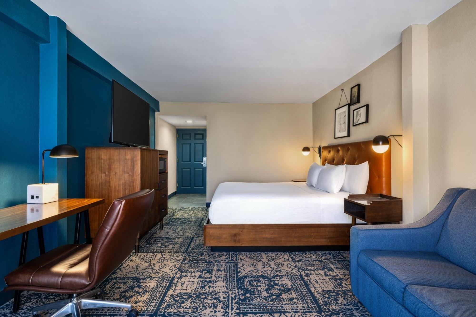Four Points By Sheraton Greensboro Airport Extérieur photo