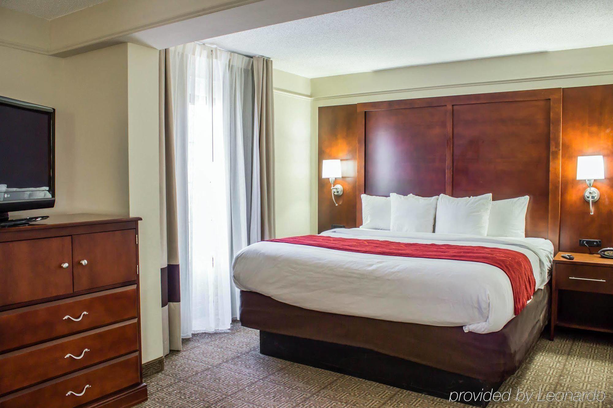 Four Points By Sheraton Greensboro Airport Extérieur photo