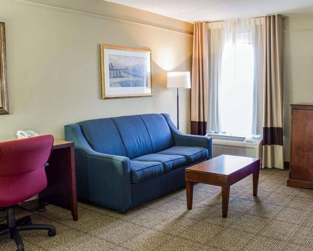 Four Points By Sheraton Greensboro Airport Chambre photo