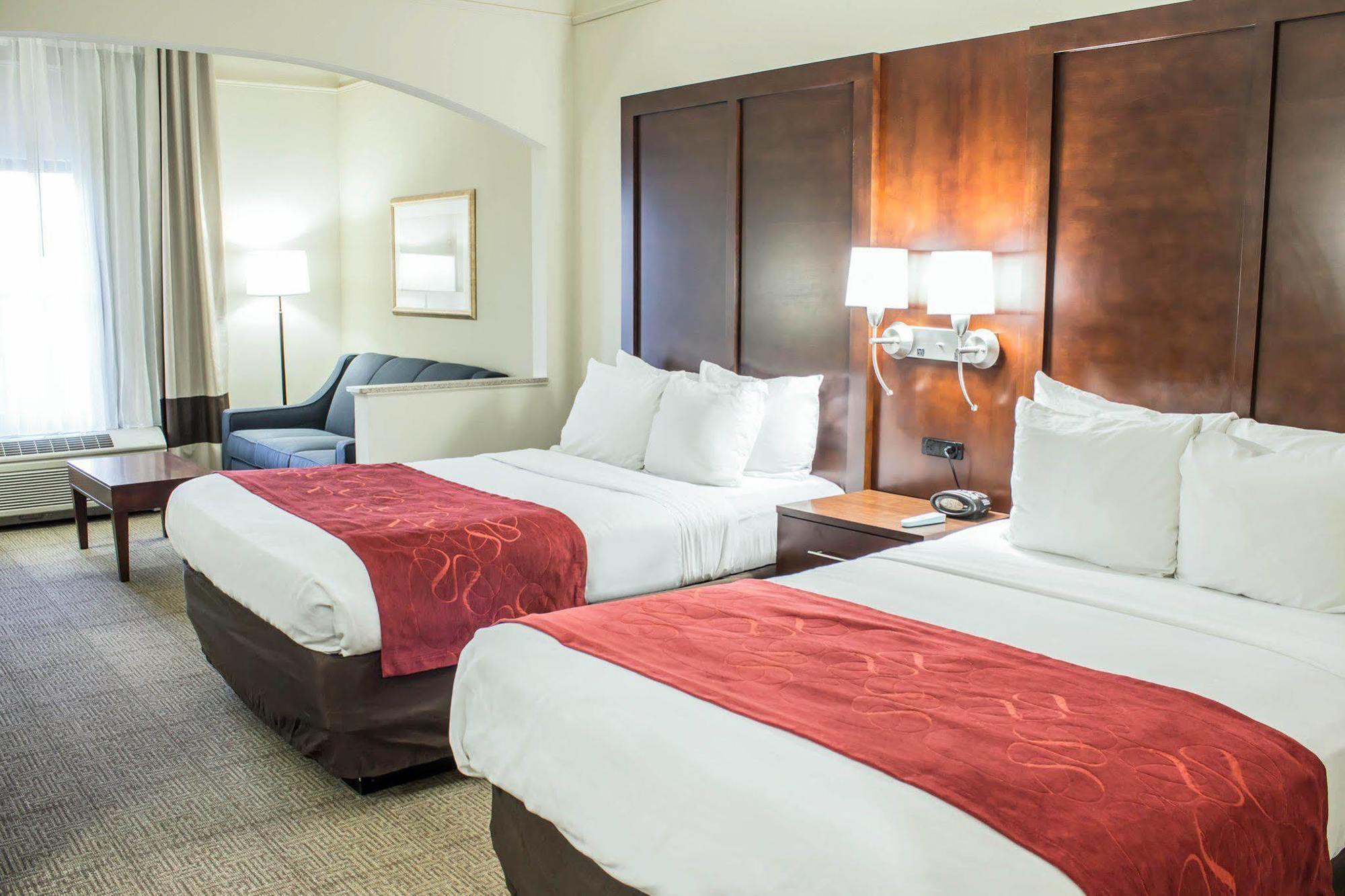 Four Points By Sheraton Greensboro Airport Extérieur photo
